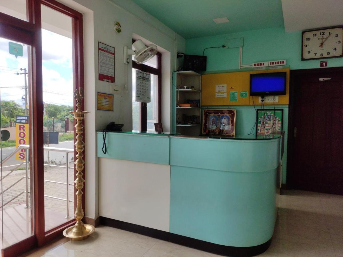 Subasree Cottage Tirunallar Zewnętrze zdjęcie