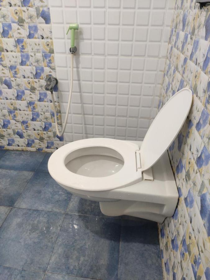 Subasree Cottage Tirunallar Zewnętrze zdjęcie
