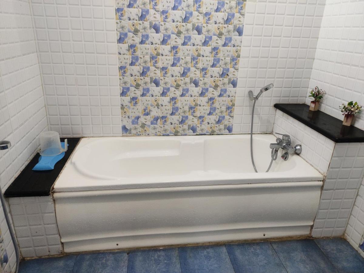 Subasree Cottage Tirunallar Zewnętrze zdjęcie